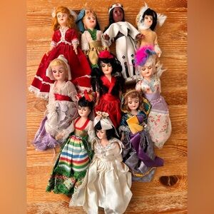 Vintage Mod Mid Century ARCO Dolls of the World Set of 10